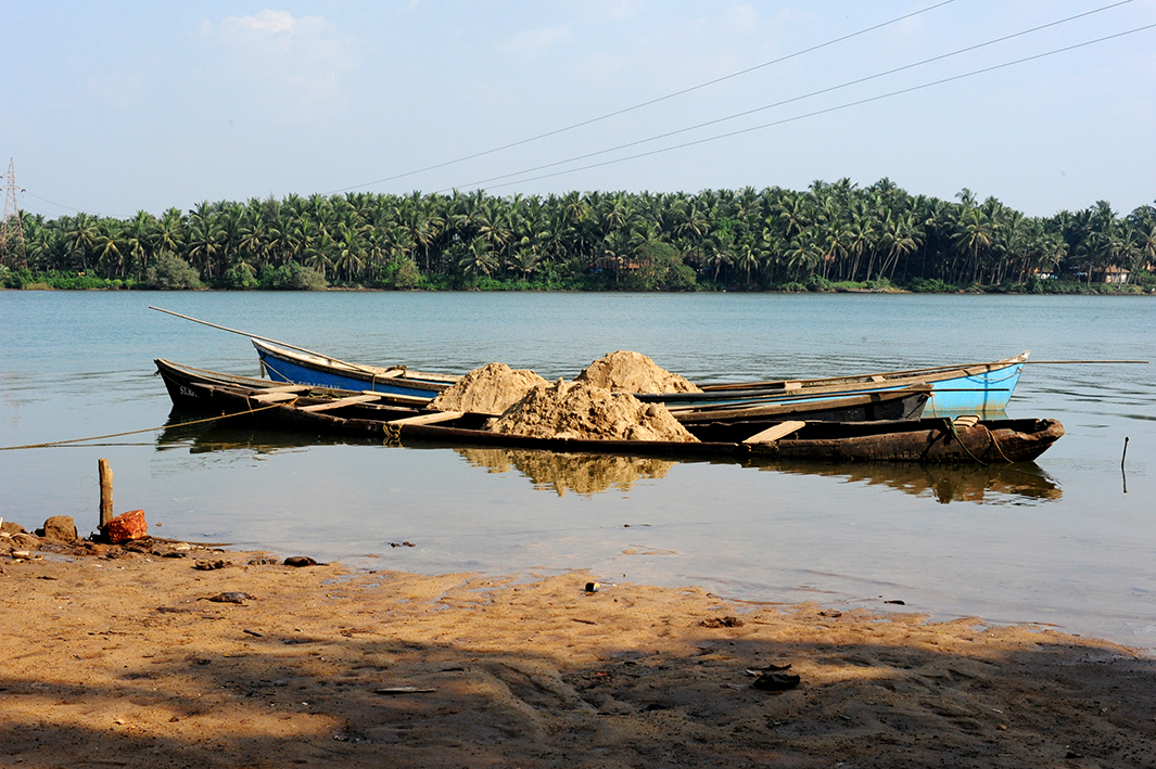 http://www.tiphainebuisson.com/files/gimgs/61_bdbarquedraguemangalore.jpg